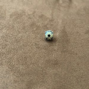 Enamel white daisy Pandora charm